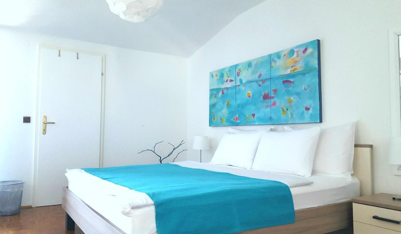 Rooms Josipa Ровин Екстериор снимка