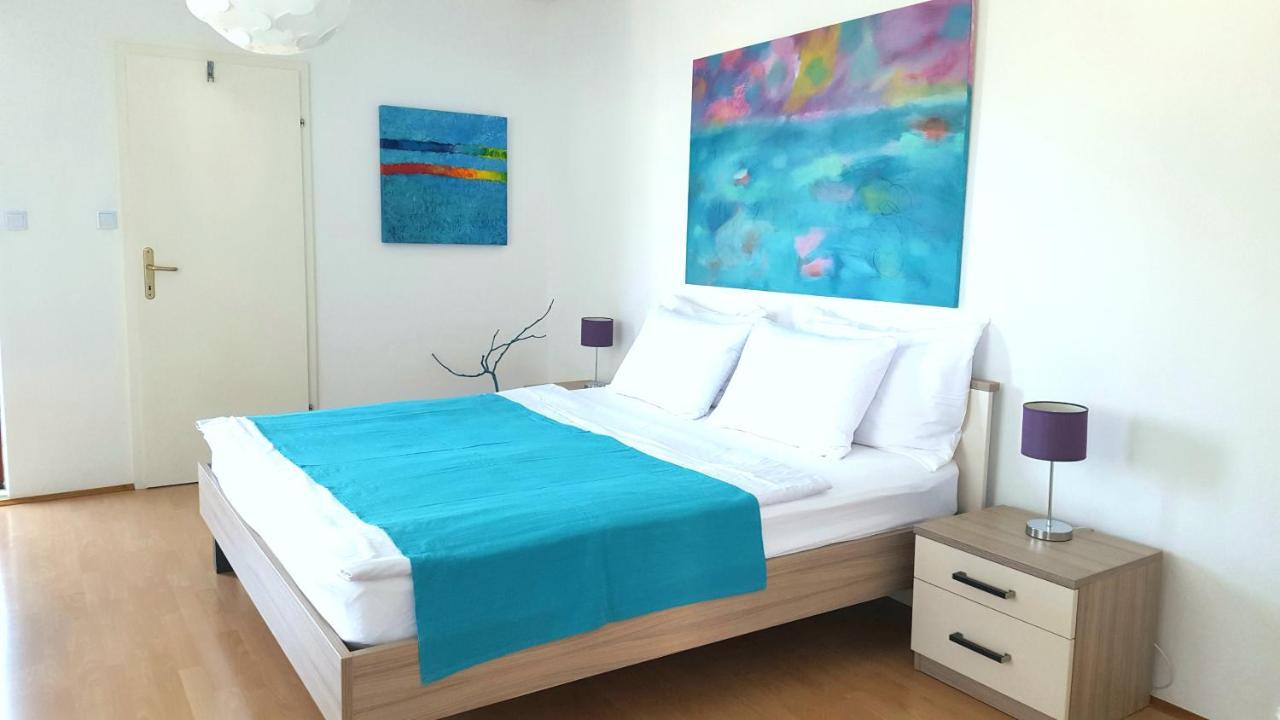 Rooms Josipa Ровин Екстериор снимка