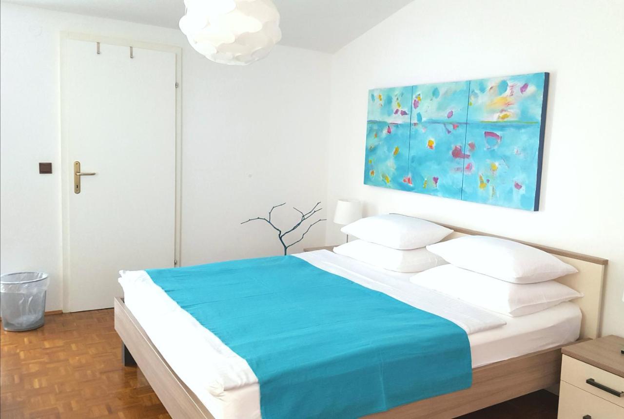 Rooms Josipa Ровин Екстериор снимка